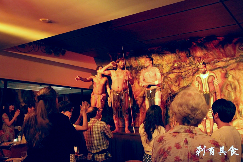 [凱恩斯] 日本正妹也愛去的 Tjapukai Aboriginal Cultural Park 哲布凱土著文化公園晚餐秀
