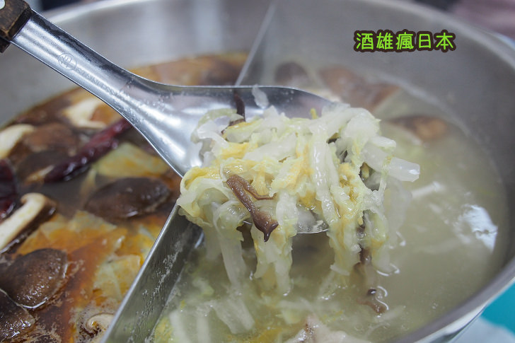 [台中美食]榮飛正宗蒙古麻辣鍋東北酸菜白肉鍋-模範市場的好味道！