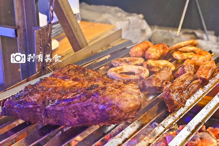 火地島炭烤牛排 | 台中牛排 低溫慢烤阿根廷牛排 (2017更新：改成平價串燒)（已歇業）