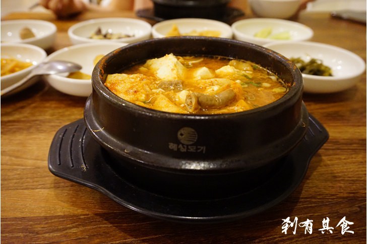 [台中韓式] TOFU35 文心店 @韓式泡菜豆腐煲 小菜也是吃到飽 (已歇業)