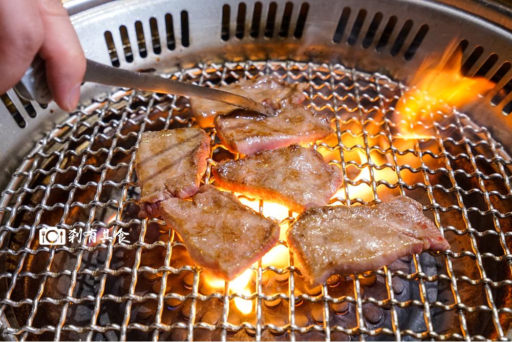 瓦庫燒肉 | 台中中區美食 日式老宅改建 超過90年歷史 份量大CP值高 (菜單/點餐攻略) 綿綿冰好吃