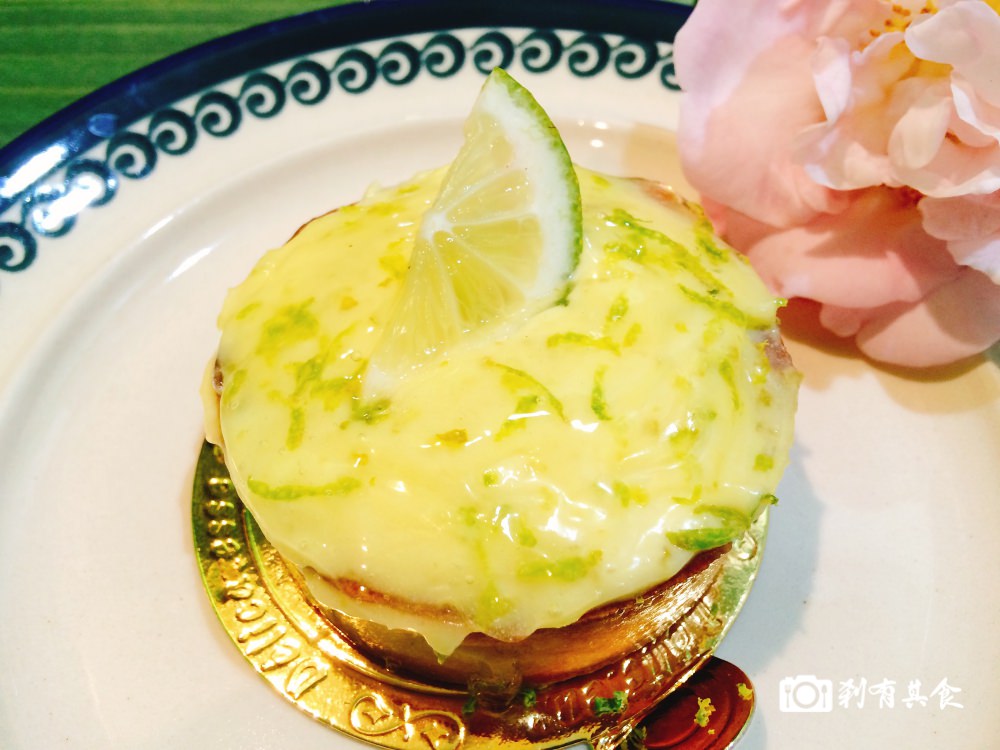 Kenfood 啃食物｜台中西區甜點推薦 哈密瓜加起司，蹦出新哈味！ 繽紛的水果起司蛋糕，是春天的味道