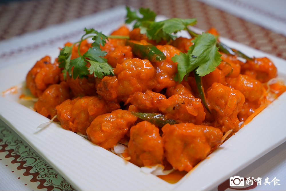 斯里印度餐廳 | 台中印度餐廳推薦 印式炸辣椒 蔬菜黃金餃 香料雞肉咖哩 別地方可吃不到這種好味道！ ( 素食可 / 新增：影片 )