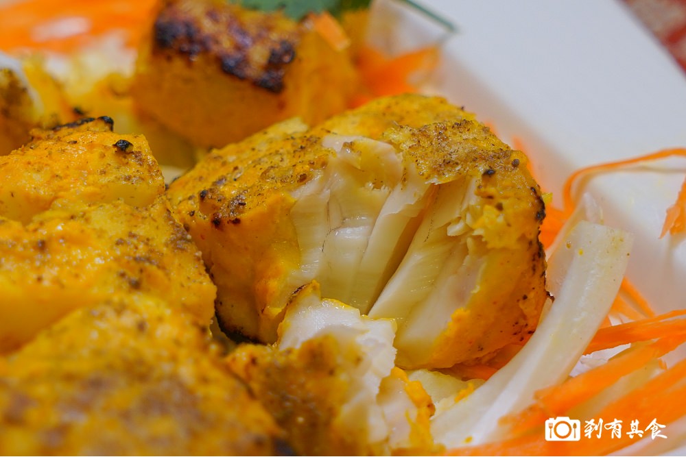 斯里印度餐廳 | 台中印度餐廳推薦 印式炸辣椒 蔬菜黃金餃 香料雞肉咖哩 別地方可吃不到這種好味道！ ( 素食可 / 新增：影片 )