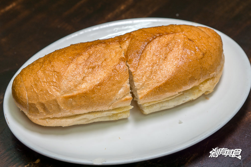 中南半島越南料理 | 忠孝夜市美食 越南人老闆 超巨大越南黃金煎餅 還有法國夾心麵包