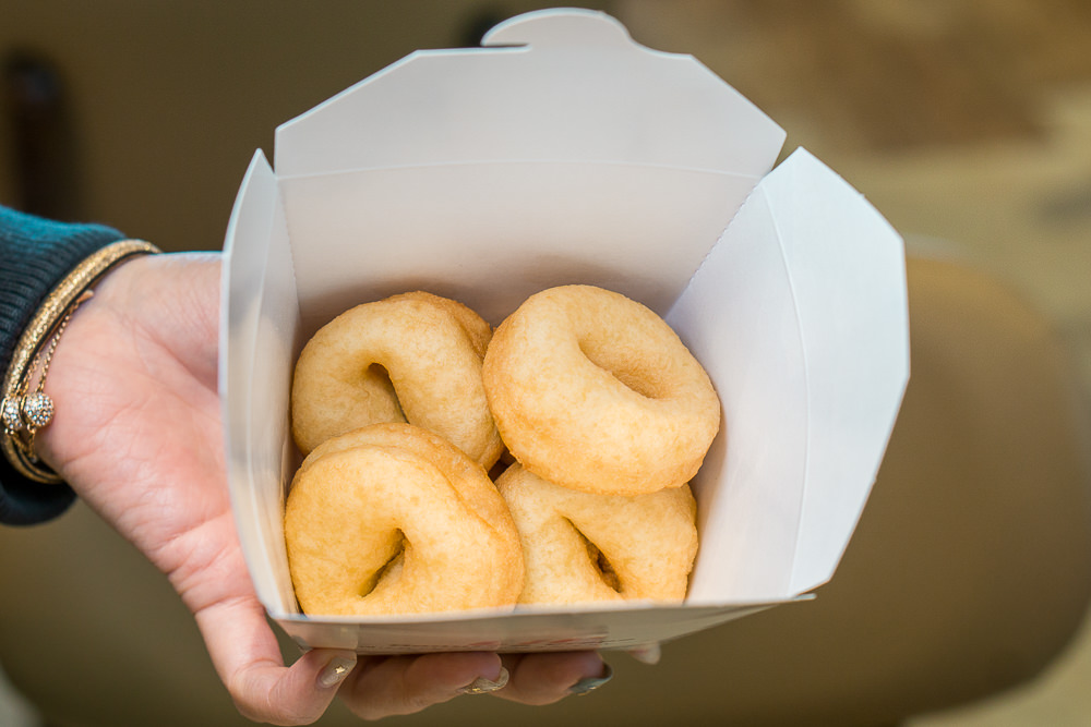 Lil' Donuts & Crepe | 台中三井美食 來自北海道的雲朵系甜甜圈及軟Q手作薄餅 使用有機豆乳製作