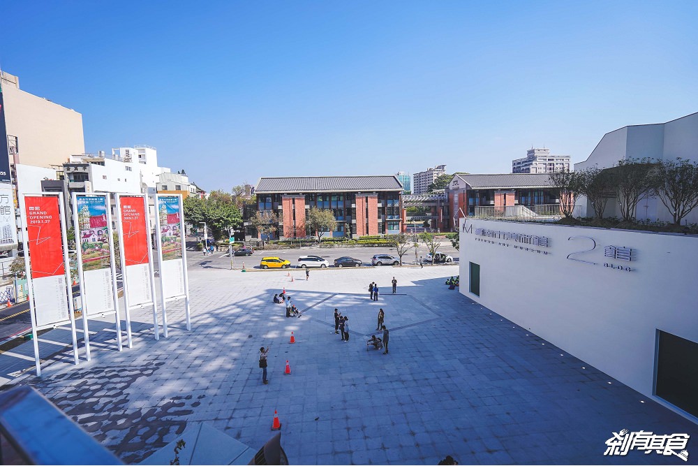 台南市美術館二館 | 台南景點 日本建築大師坂茂設計最美新地標 大學畢業照都來這裡拍