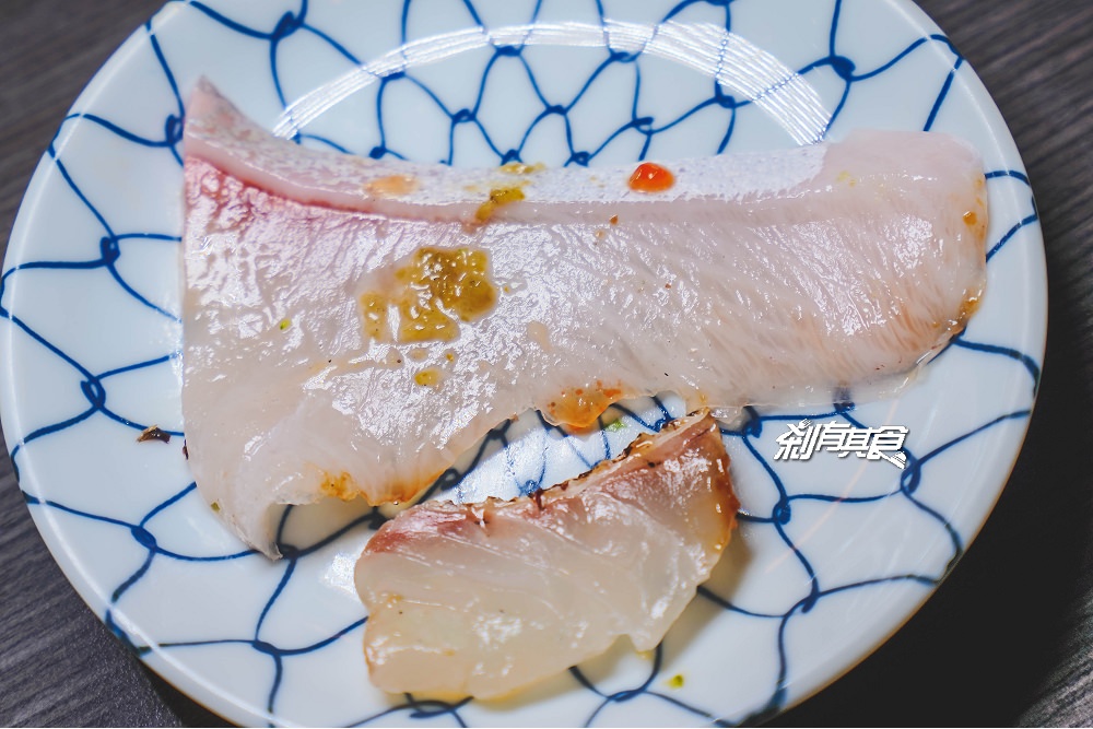 京壽司 | 草屯美食 生魚片很新鮮 萬惡特級海鮮丼 馬糞海膽 鹽烤秋刀明太子