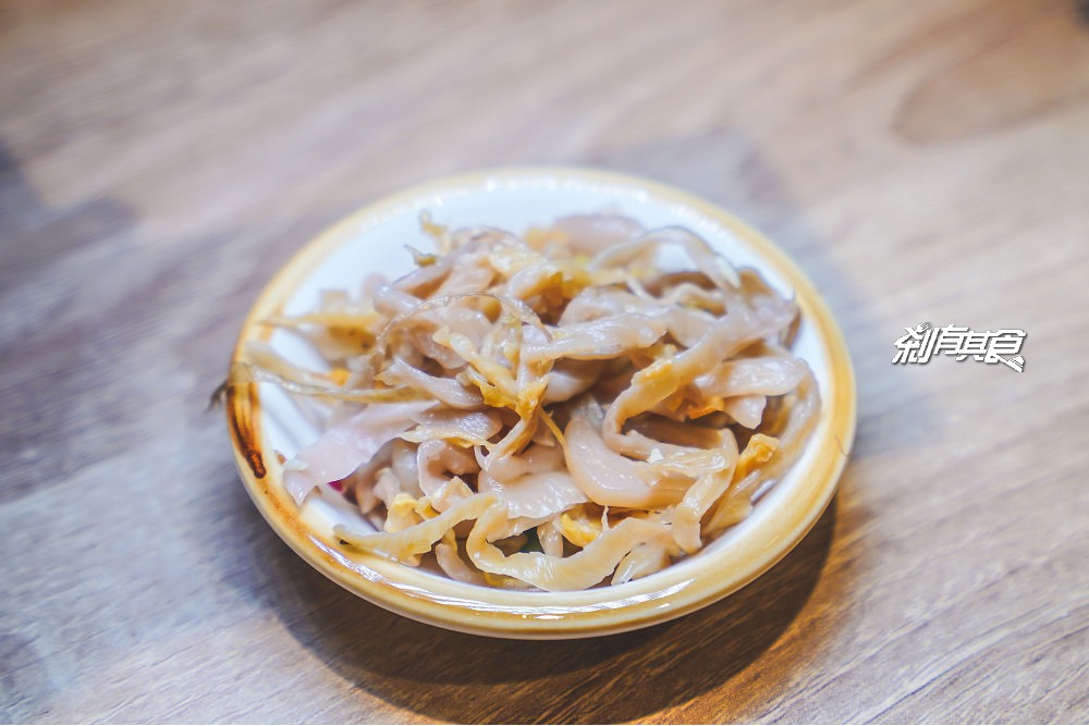 小六鍋貼 | 台中西屯區美食 每天排到不要不要的爆漿鍋貼 (2022菜單)