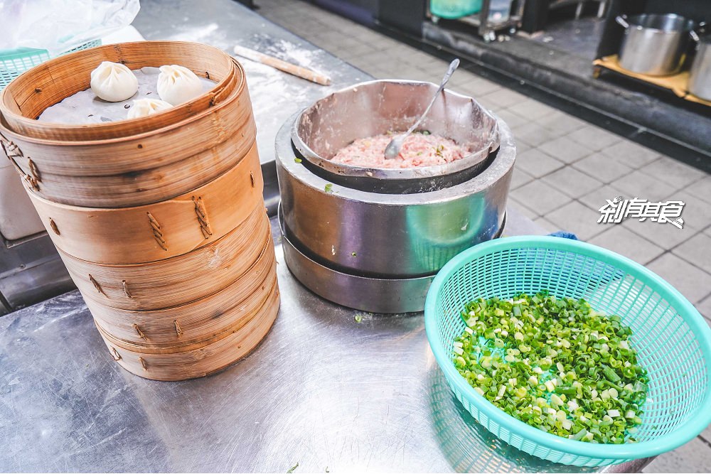 饕食館 | 台中北屯區美食 小籠湯包 有厚切牛肉的牛肉麵 (菜單)