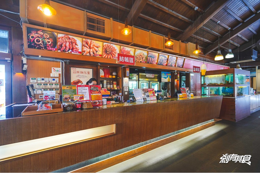 易鼎活蝦 | 台中聚餐餐廳 峇里島渡假風裝潢的25年老店 推胡椒蝦 羊肉爐 (菜單/停車場)