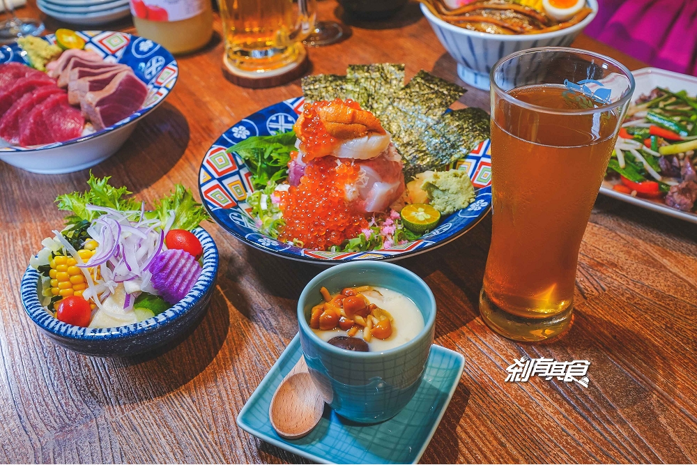 羽笠食事 | 台中日式推薦 海寶丼鮭魚卵小山真的太誇張 黑鮪魚 螢烏賊 烤鮮蚵都來一份！