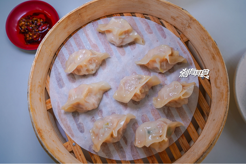 周記餃子專賣店 | 台中西屯區美食 平價好吃的鮮蝦蒸餃、水餃
