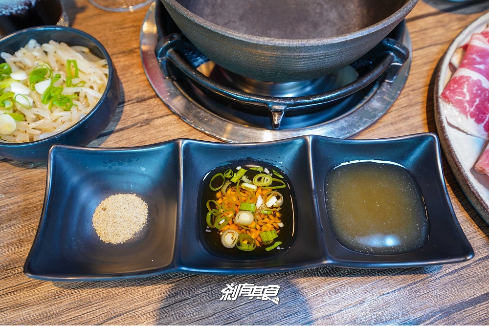 饗鍋物料理 | 台中火鍋 「爆炒石頭火鍋、銅盤烤肉 」雙人火烤兩吃套餐