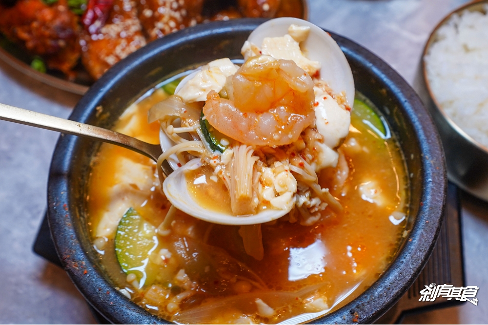 FOND訪 韓國傳統豆腐鍋 | 燒肉風間最新品牌「豆腐鍋、韓式炸雞」必點！6種小菜吃到飽還有好喝調酒