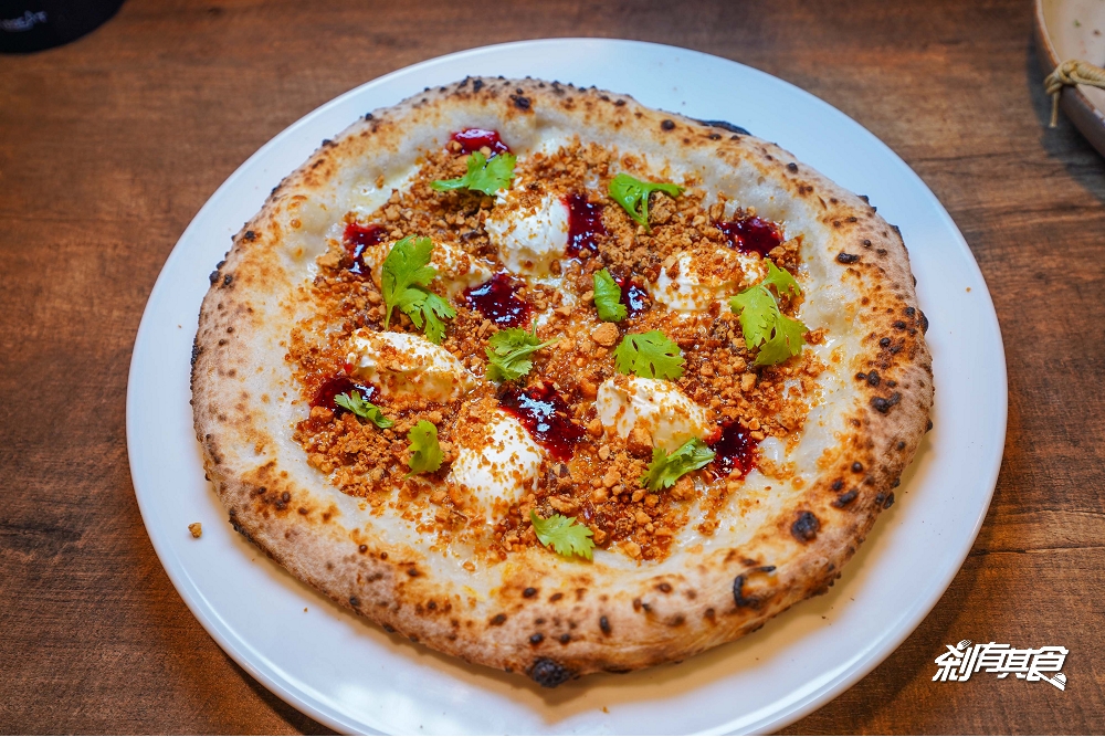 紅龜桂義台料理 | 台中披薩推薦 400度高溫窯烤「虎斑紋披薩」義大利麵也好好吃 (影片)