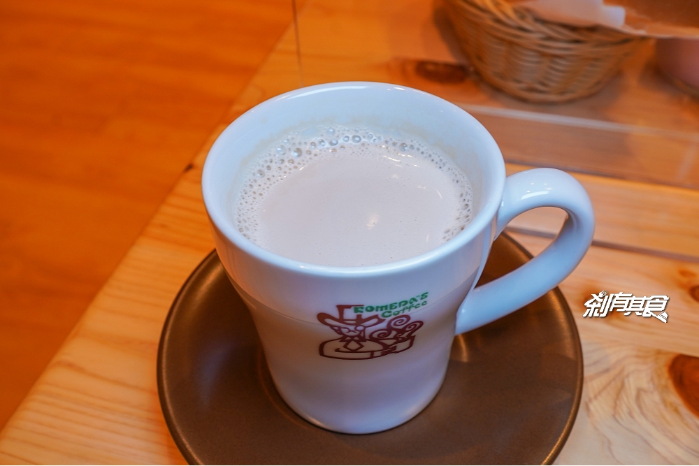 客美多咖啡台中公益店 | 來自名古屋的50年咖啡老店 點飲料送厚片吐司