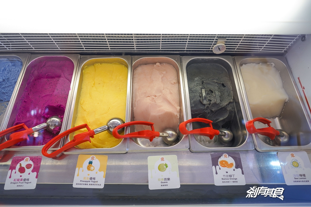 梧棲文化出張所 | 台中親子景點 90年古蹟「海線小京都」還有「海翁手工冰淇淋店」藍眼淚冰淇淋