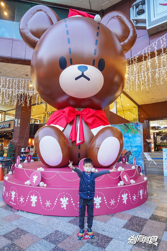 小熊學校 × 中友聖誕布景 | 台中聖誕景點 「巨大傑琪公主氣球」5大拍照打卡點陪你過聖誕