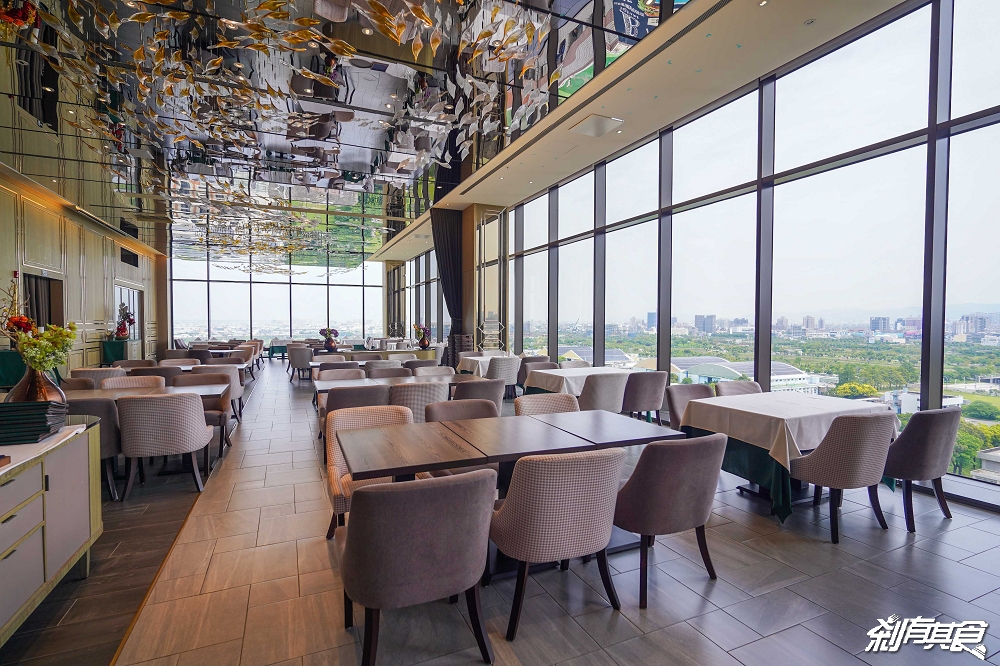 萊可曼法式餐廳 | 台中浮雲客棧法式餐廳 「台灣荷斯登牛菲力、解構提拉米蘇」15樓高空景色約會好選擇 (影片)