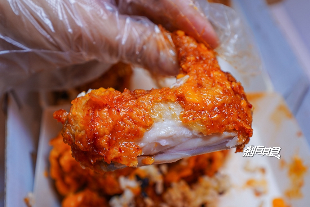 繼光香香雞×台中醴本韓式燒肉推「韓式半半炸雞」泡菜起司、煙燻炭烤太欠吃