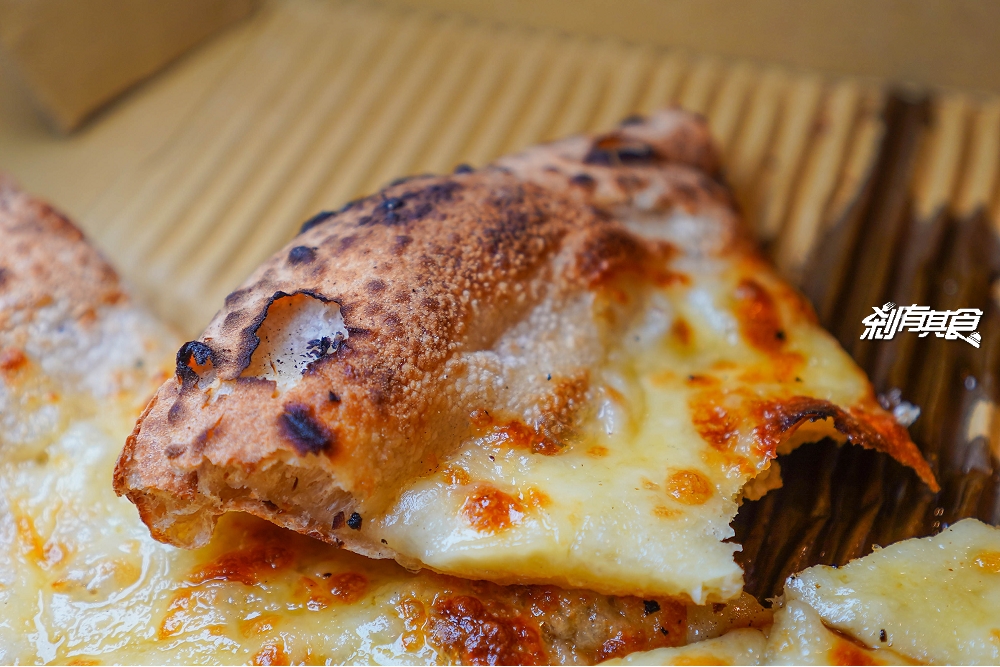 N.V PIZZA 黑火山披薩太平店 | 台中披薩 推「龍眼蜜起司披薩、夏威夷星星披薩」