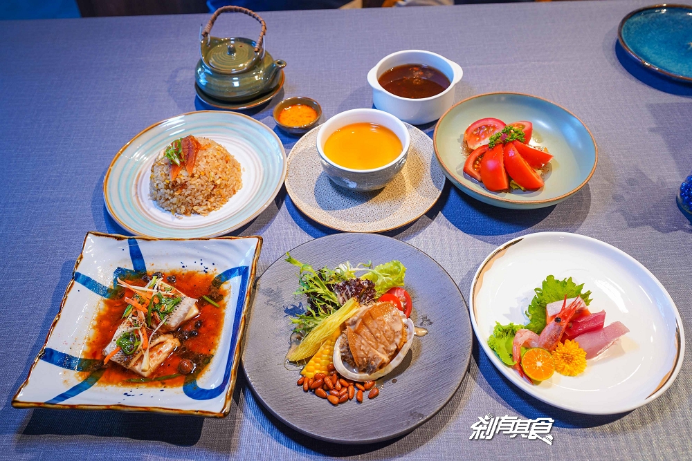 大間漁場 | 台中海鮮餐廳 隱藏魚市場裡 「澳洲龍蝦、磯煮活鮑魚、南洋海鮮鍋」都是好吃必點！
