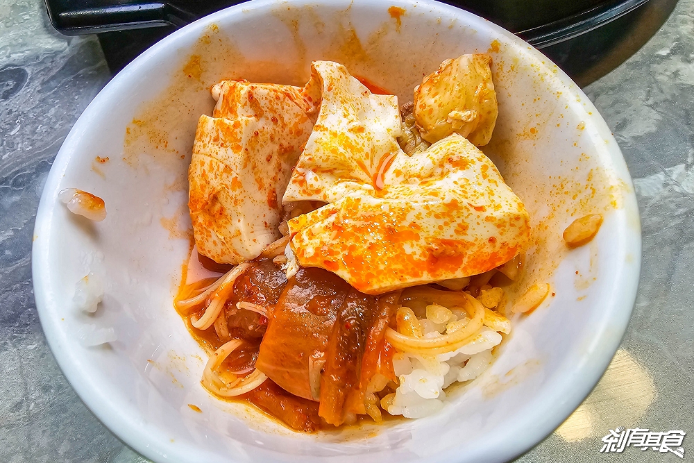 韓鍋庄 | 台中韓式料理 韓國釜山人老闆 「嫩豆腐鍋、洋釀炸雞」小菜吃到飽 還有無料韓服體驗