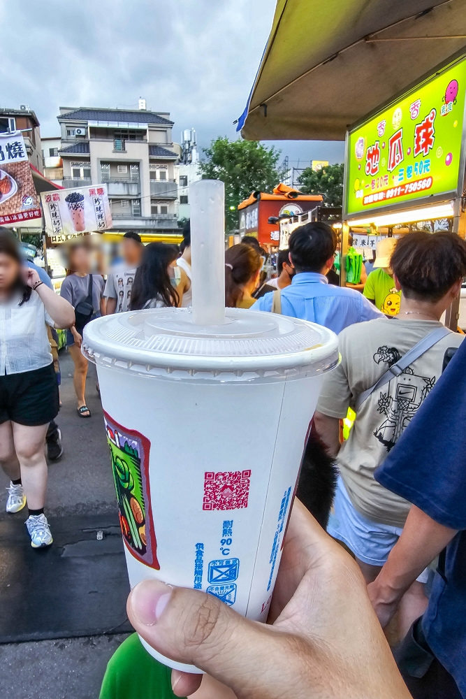 旱溪夜市 | 30間網友激推必吃美食「有煎肉蛋堡、鳳梨冰、沙威瑪、肉夾饃、威廉先生魚蛋、一也豆乳雞、發哥現烤、小妹蒜香豆干」