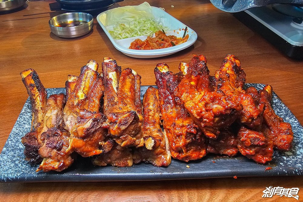 豬樂家 | 台中韓式料理 免出國！韓國烤肋排 韓國人老闆 套餐有小菜吃到飽