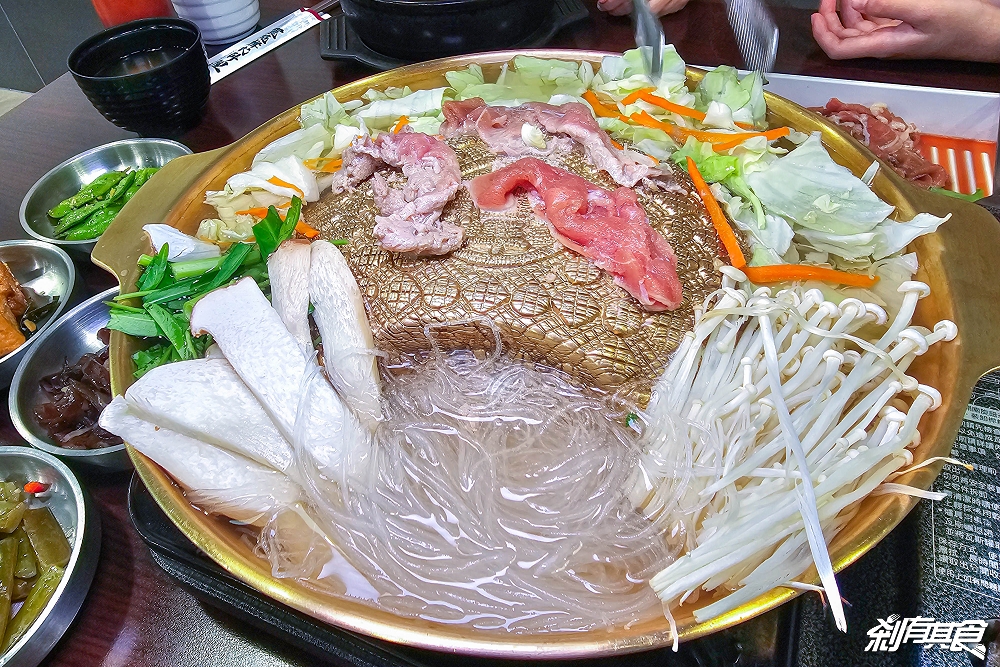 麗苑韓式料理 | 埔里美食 一人獨享銅盤烤肉 石鍋拌飯 海鮮煎餅 小菜也很好吃