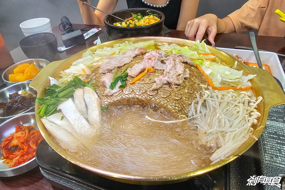 麗苑韓式料理 | 埔里美食 一人獨享銅盤烤肉 石鍋拌飯 海鮮煎餅 小菜也很好吃