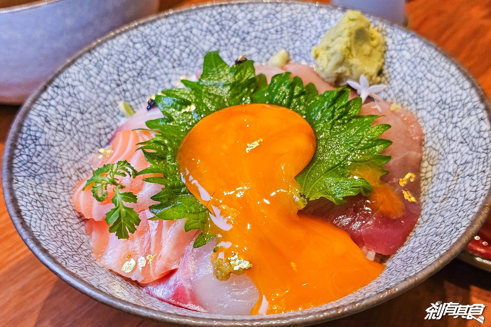 豐Yutaka | 台中西屯美食 精緻好吃丼飯 富王大飯店新品牌 金箔、食用花點綴像藝術品 抹茶冰淇淋銅鑼燒