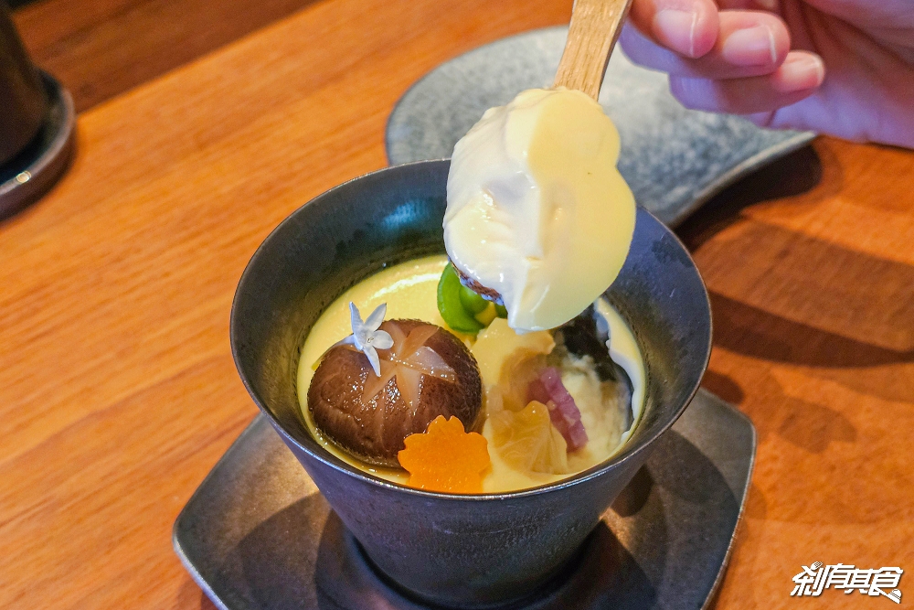 豐Yutaka | 台中西屯美食 精緻好吃丼飯 富王大飯店新品牌 金箔、食用花點綴像藝術品 抹茶冰淇淋銅鑼燒