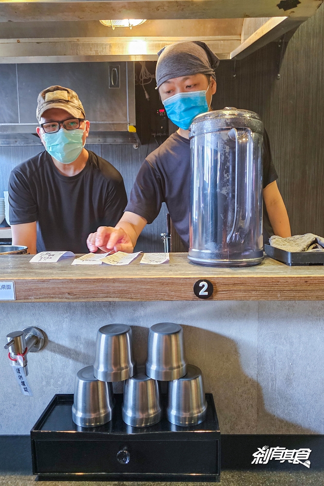 麵初心者胭脂 | 台中拉麵 貍匠拉麵新品牌 「蟹老闆拉麵、龍蝦拉麵」濃鮮好吃