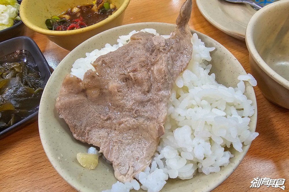 久久火鍋 | 台中北區美食 30年小火鍋老店 韓式烤肉也很多人點 飲料小菜無限供應