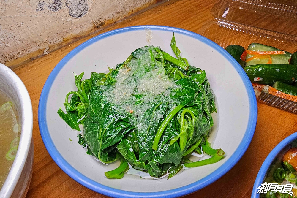 桂蘭麵 | 台中北區美食 隱藏巷子老宅裡的好吃乾麵 手切滷肉飯爆多蔥 隔間肉湯