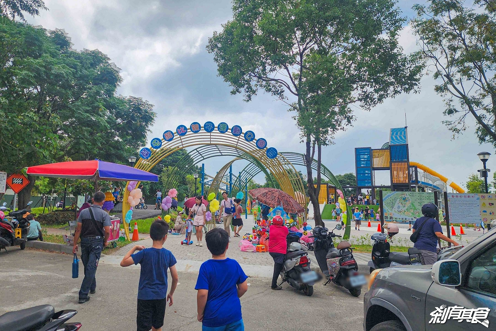 草屯酷比親子運動公園 | 南投景點 貨櫃溜滑梯、彈跳床、擺盪大索 南投親子景點 玩到不想回家