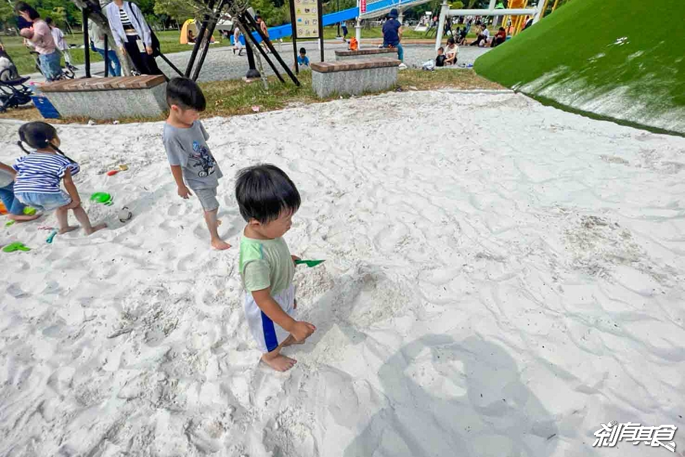 草屯酷比親子運動公園 | 南投景點 貨櫃溜滑梯、彈跳床、擺盪大索 南投親子景點 玩到不想回家