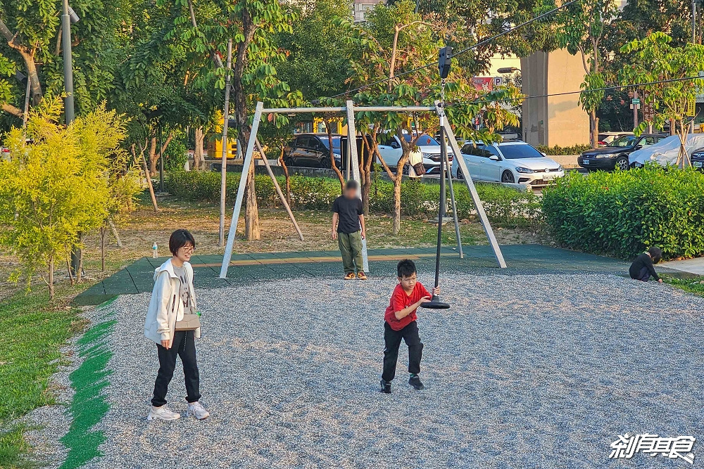 十全公園 | 台中特色公園 「雙軌滑索、大型攀爬設施」好好玩 假日放電好去處