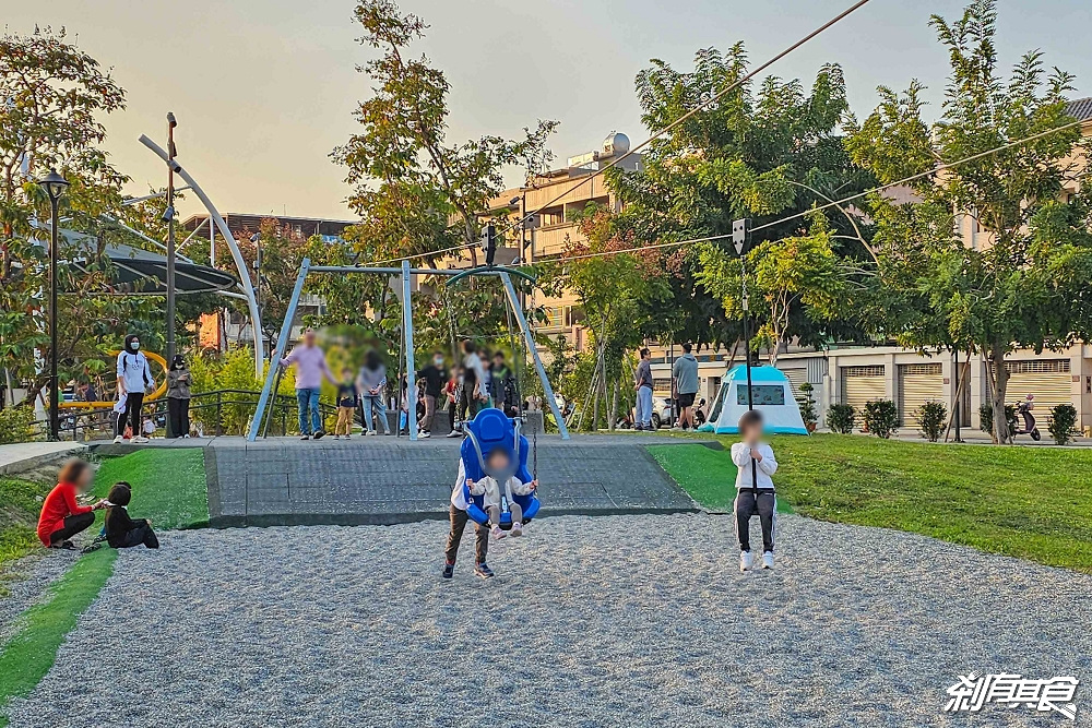 十全公園 | 台中特色公園 「雙軌滑索、大型攀爬設施」好好玩 假日放電好去處