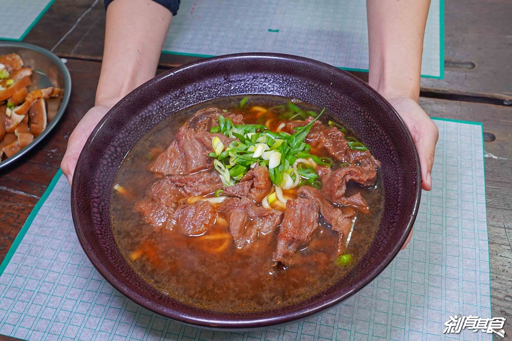 中二功夫麵 | 台中北屯美食 船長漁人麵回歸！功夫麵、湖南老兵牛筋肉麵、功夫飯、滷味、古早味手工鳳梨冰都好吃