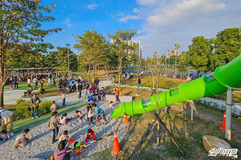 南興公園 | 台中特色公園 「大樹原野遊戲場」新完工 米奇樹公園大變身