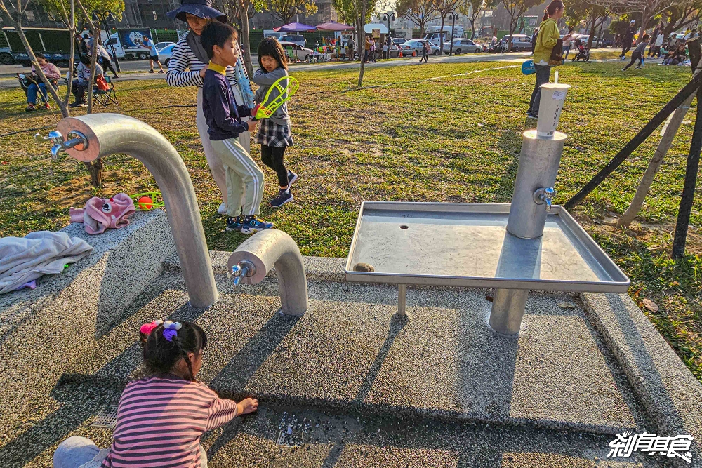 南興公園 | 台中特色公園 「大樹原野遊戲場」新完工 米奇樹公園大變身