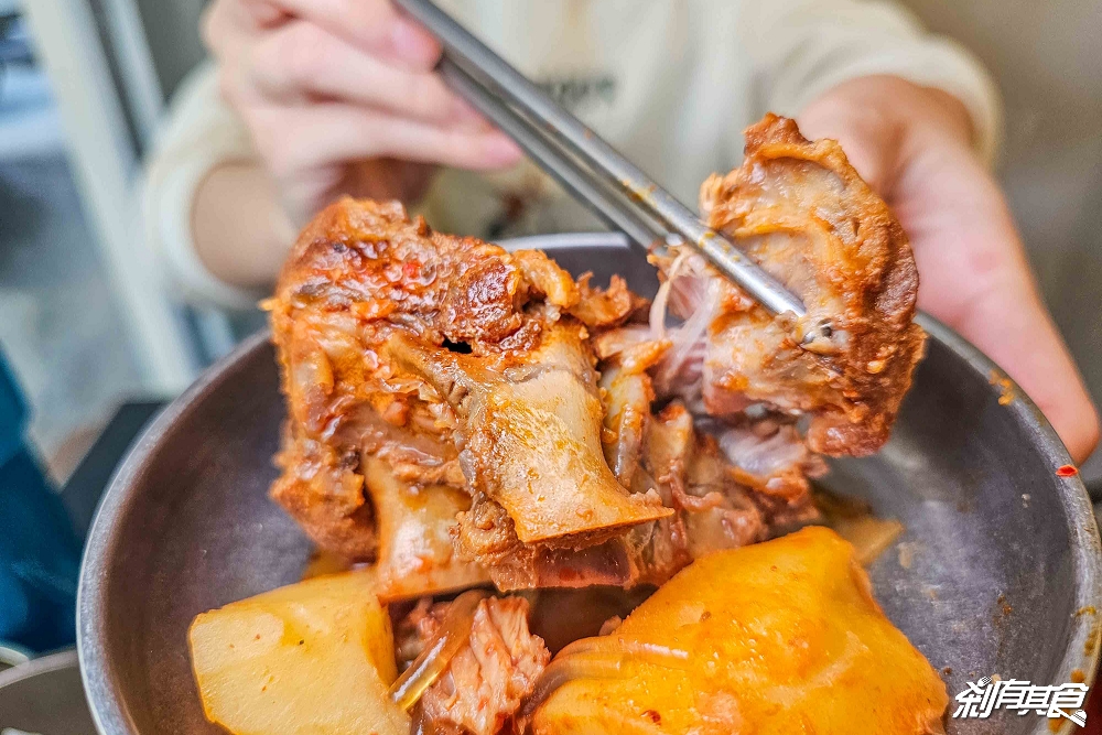 可約聖水，台中韓式料理，韓國聖水洞馬鈴薯排骨湯、韓式小菜、白飯吃到飽