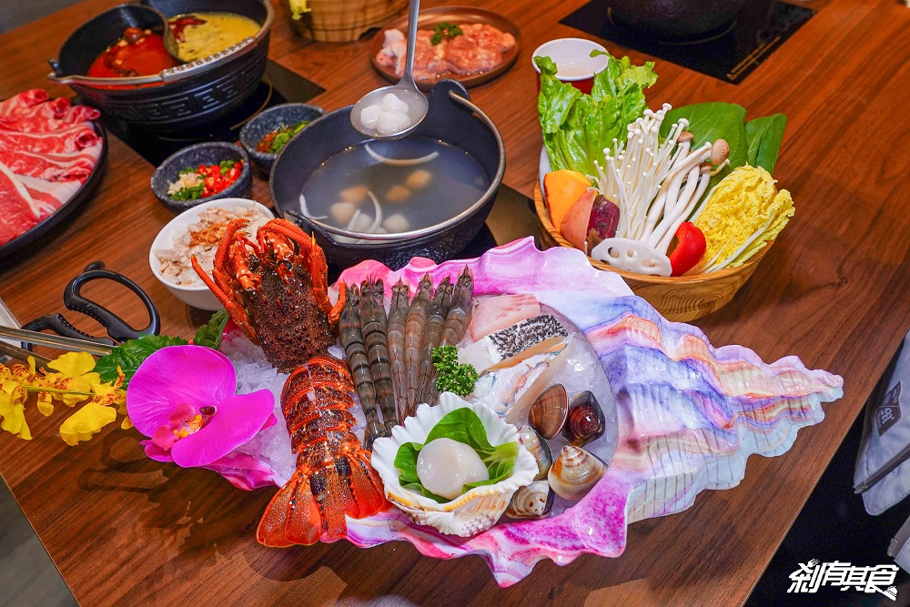燒瓶子美村店，台中火鍋，超浮誇龍蝦海鮮船、肉肉火山、羊肉火鍋 棉花糖飲料冰品吃到飽 下午沒休息宵夜到2點