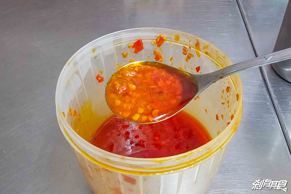 嘉家樂肉丸，台中脆皮肉圓，大甲蔣公路夜市50年老店，肉餡竟然是小肉排及筍丁