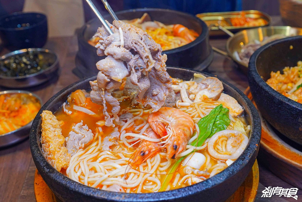 石全石美石鍋專賣店 豐原店,台中韓式料理,滋滋作響!石鍋拌飯、部隊鍋、韓式煎餅 週三免費加肉量30% 石全石美石鍋專賣店 豐原店,台中韓式料理,滋滋作響!石鍋拌飯、部隊鍋、韓式煎餅 週三免費加肉量30%