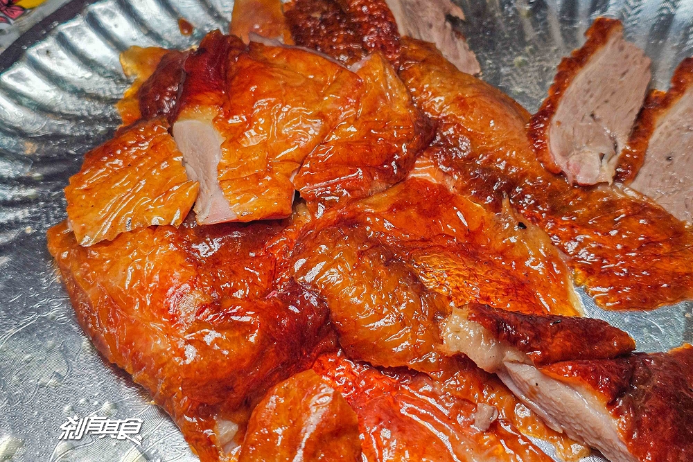 香記烤鴨，台中南區美食，天天排隊40年烤鴨老店 從小吃到大的好滋味