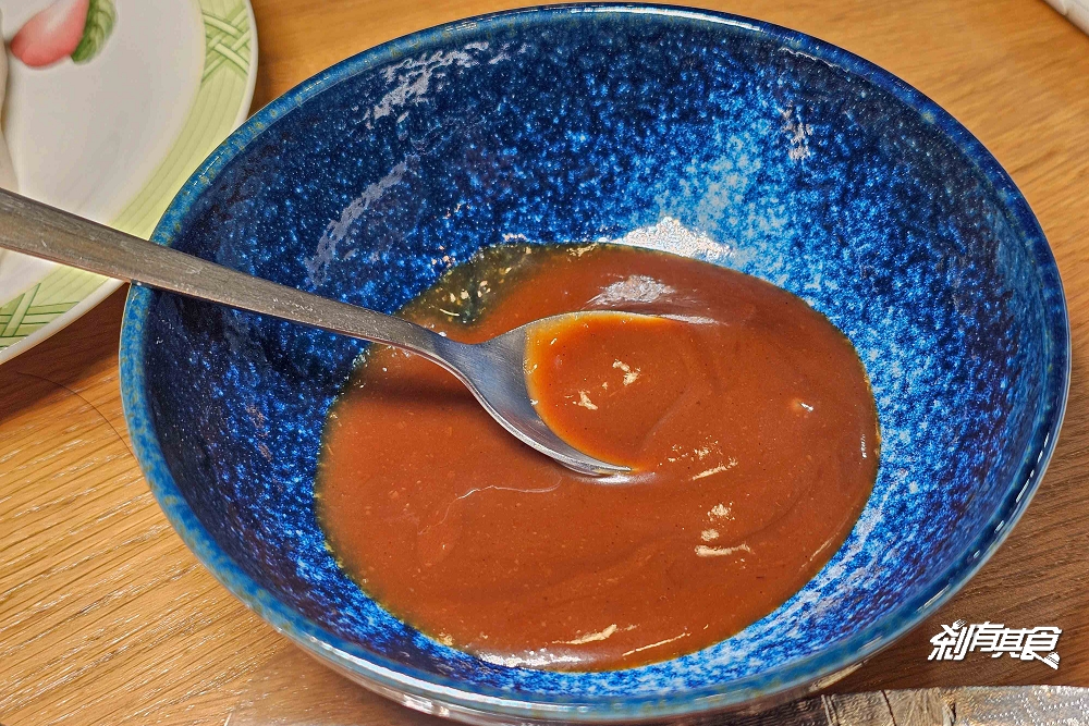 香記烤鴨，台中南區美食，天天排隊40年烤鴨老店 從小吃到大的好滋味